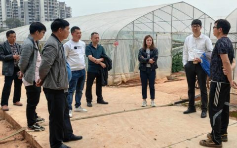 灵川县公平乡田心村驻村第一书记带队到桂林市农业科学研究中心参观学习